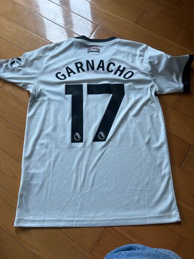 Manchester United Shirt - Small