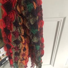 thomas Calvi scarf