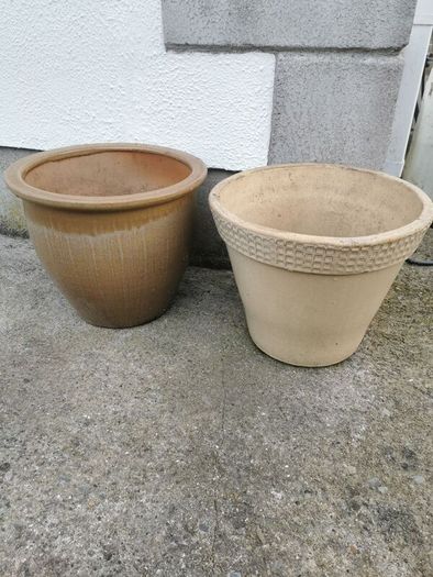 Two Glazed pots