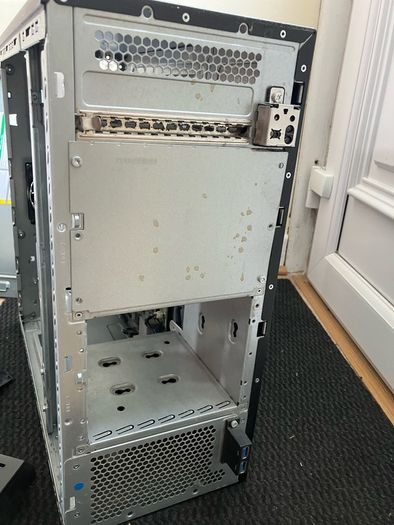 Hpe Proliant Ml110 Gen9 ( for parts )