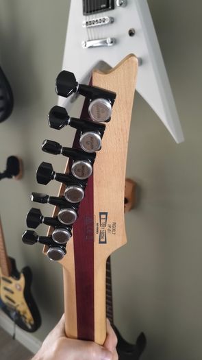 Ibanez RGIXL7 (7 strings)