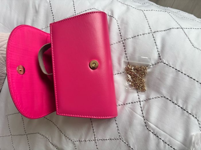 pink handbag
