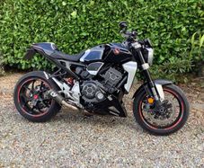 Honda Cb1000r+ 2019