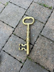 brass decor