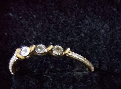 14ct yellow gold diamond ring