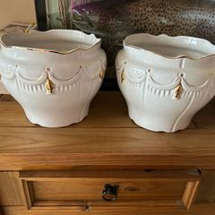 Plant Pot white & gold detail x 2