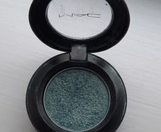 Mac Eyeshadow 'Surreal'