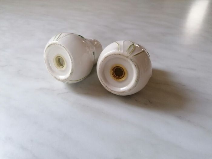 Salt & Pepper Shakers