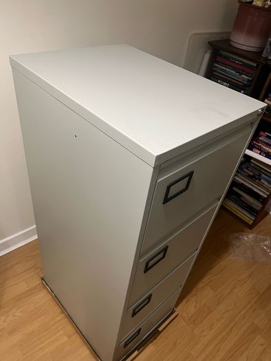 Bisley AOC4 4 Drawer Filing Cabinet