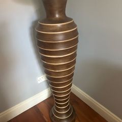 Ceramic floor lamp