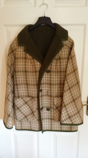 Lovely Vintage Wool Jacket - Reversable!