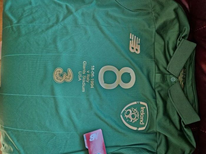 Ray Hougton Signed Limited Edition Ireland football Shirt