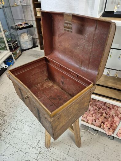 Small Antique Tin steamer trunk