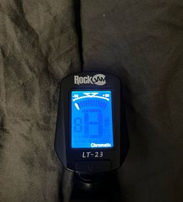 Guitar Clip Tuner for all Instruments with Guitar Bass Violin Ukulele and chromatic Tuning modes