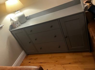 Dresser