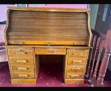Computer desk