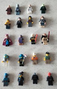 Collection of 20 assorted Lego minifigures