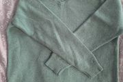 Lambwool seagrass v neck jumper