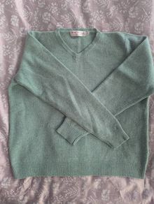 Lambwool seagrass v neck jumper