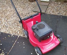 Harry push mower