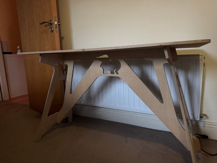 Flying Elephant desk