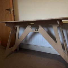 Flying Elephant desk