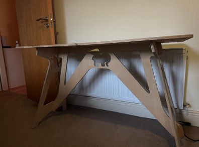 Flying Elephant desk