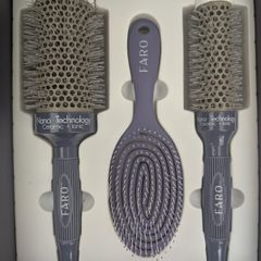 FARO Hairbrush Set in Box. New