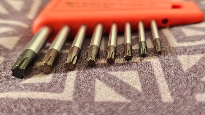 PB Swiss Tools 8-Piece L-Wrench Torx Key Set (Model: PB 410.H 6-25)