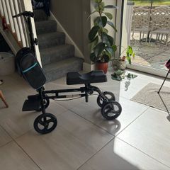 Knee mobility scooter