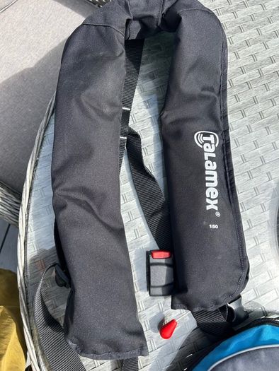 Life jacket