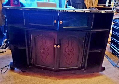 FREE mahogany corner TV unit