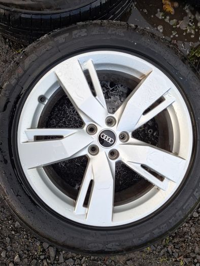 19" Genuine Audi Q5 S Line Alloys with tyres