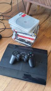 Playstation 3 Super Slim bundle