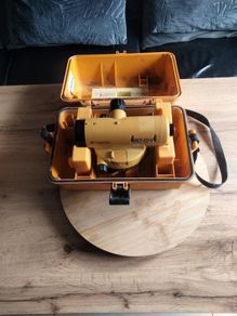 Topcon