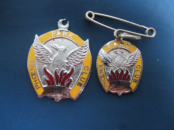 Phoenix Park Races Badges X 2