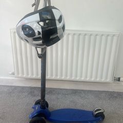 Micro Maxi Scooter plus helmet
