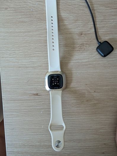 Fitbit versa 2 watch