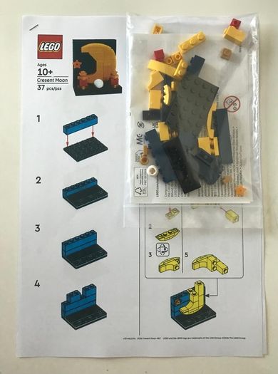 Lego Crescent moon mini model
