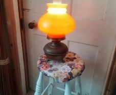 Gorgeous oil style lamp