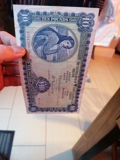 1975 Irish Ten Pounds Banknote