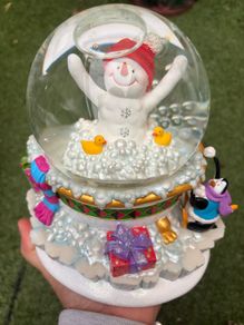 Waterford Holiday Heirlooms Musical Snow Globe