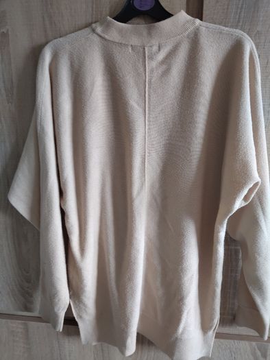 100% acrylic Beige sweater label size UK 8 but fits 8 10 small 12 worn once