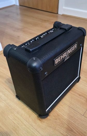 Behringer AC108 Vintager 15W Tube/Hybrid Combo Amp