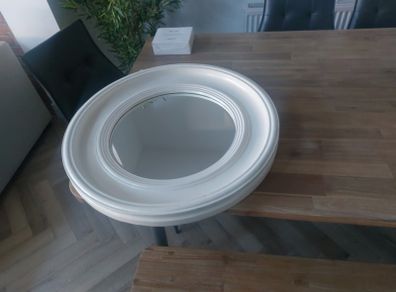 round white mirror