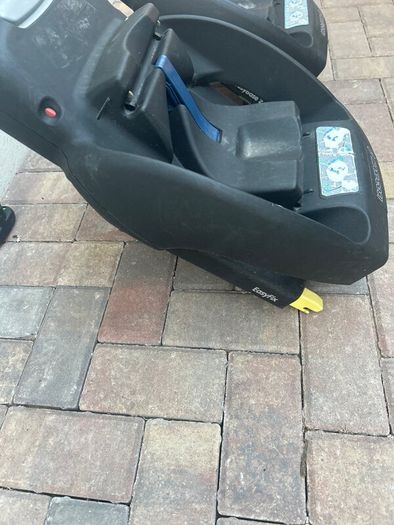 Maxi cosi bases