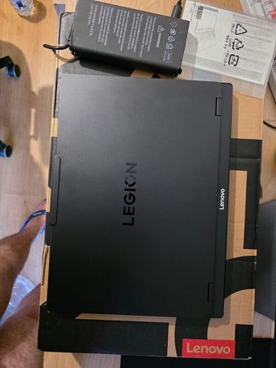 Lenovo Legion 5 15irx10 | Rtx 5070 8gb | I7-13650hx | 32gb Ddr5 | 1tb Ssd | 15.1" 2.5k Oled | Warranty Feb 2028
