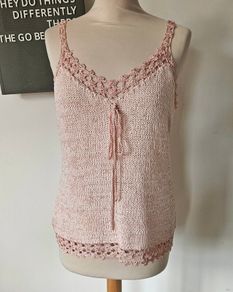 Vintage 1990s Y2K Claire Kennedy knit lace camisole vest top romantic pink M L summer