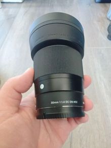 Sigma 30mm f/1.4 Sony E Mount
