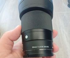Sigma 30mm f/1.4 Sony E Mount